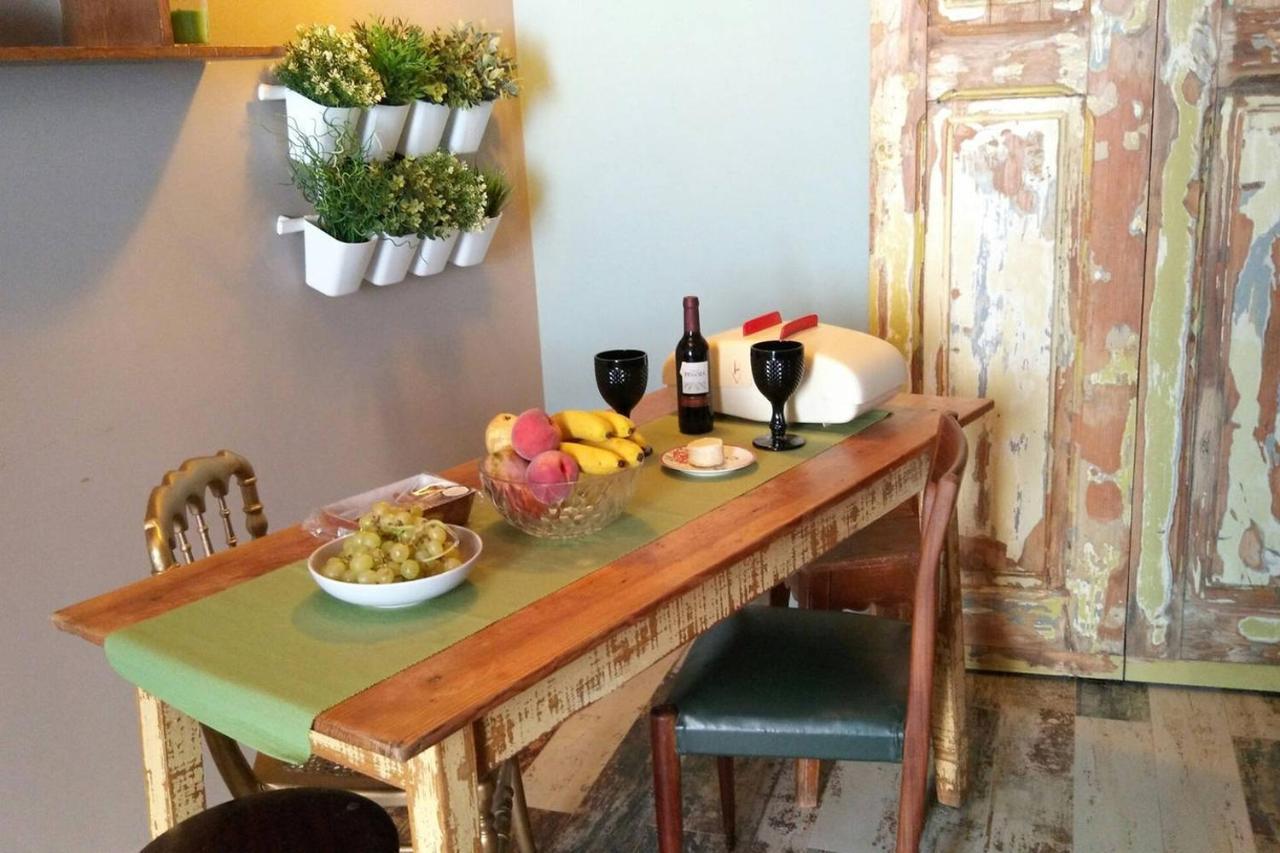 Appartamento Unique Stylish House In Beautiful Graca Lisbona Esterno foto
